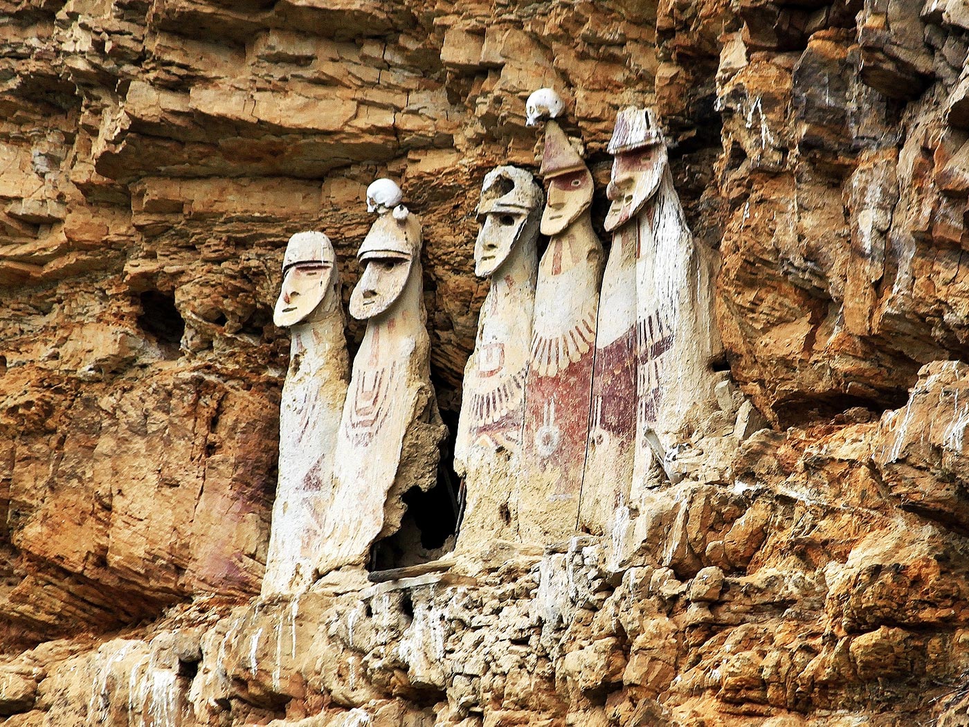 Sarcofagos de Karajia